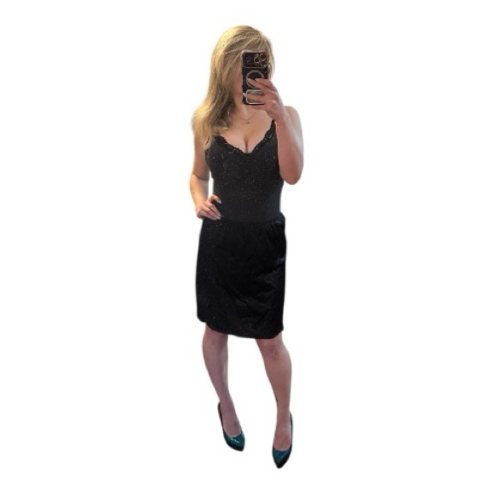 Vintage Y2K Era Vanity Fair Black Midi Slip Skirt Size Medium - Picture 6 of 6